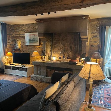 Appartement De 1634 Avec Balcon Au Sud Sur Jardin En Plein Coeur Historique Tréguier Exterior foto