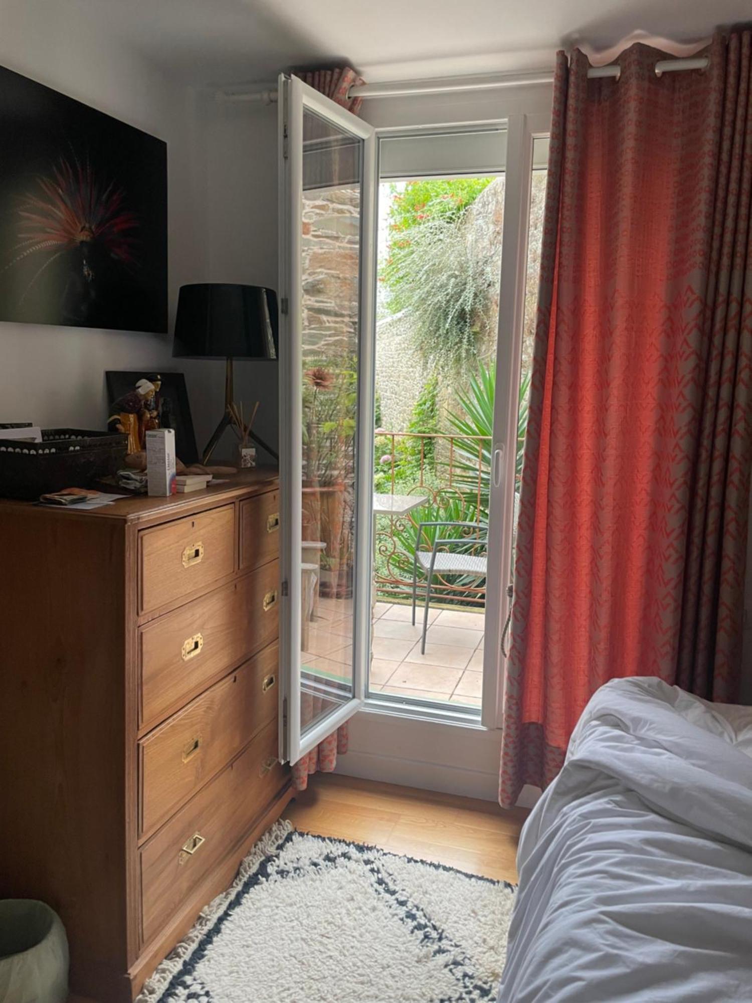 Appartement De 1634 Avec Balcon Au Sud Sur Jardin En Plein Coeur Historique Tréguier Exterior foto