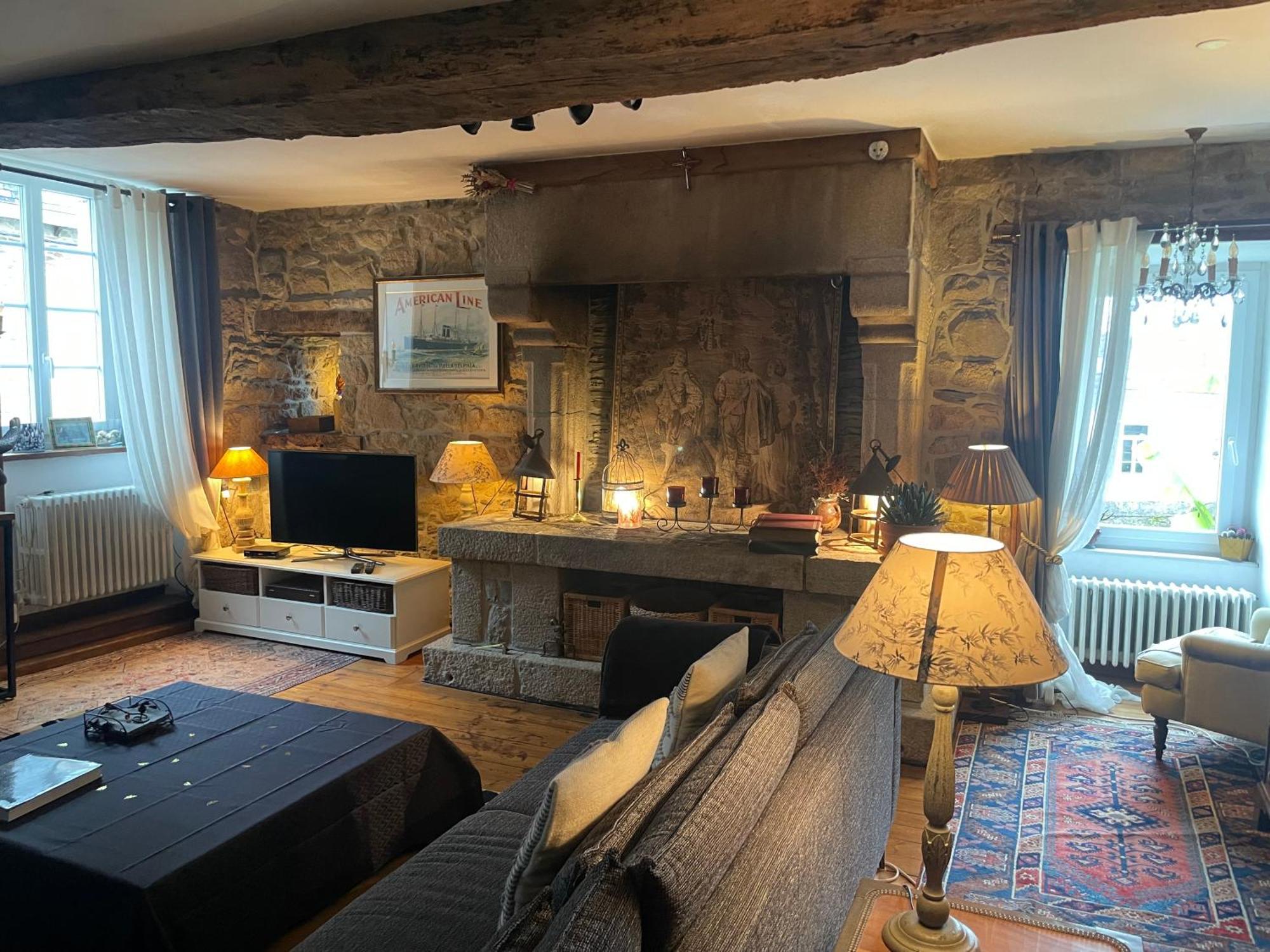Appartement De 1634 Avec Balcon Au Sud Sur Jardin En Plein Coeur Historique Tréguier Exterior foto