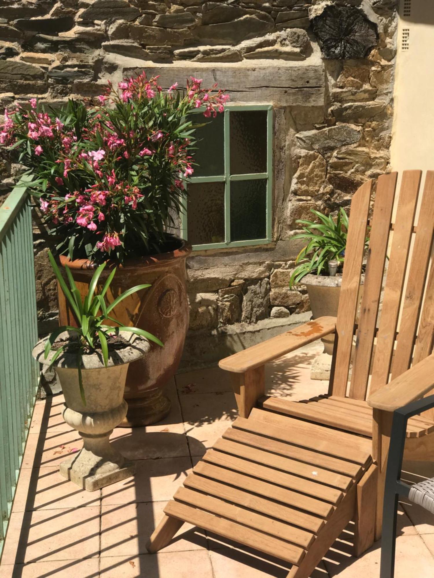 Appartement De 1634 Avec Balcon Au Sud Sur Jardin En Plein Coeur Historique Tréguier Exterior foto